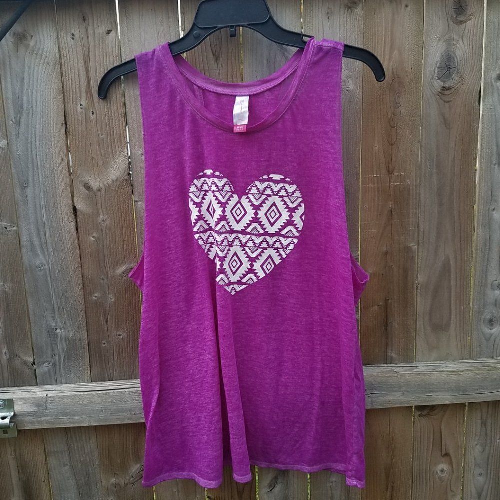 Juniors Tank Top Large 11/13 Vibrant Purple Mandala Heart Slit Open Back NWOT - Picture 3 of 8